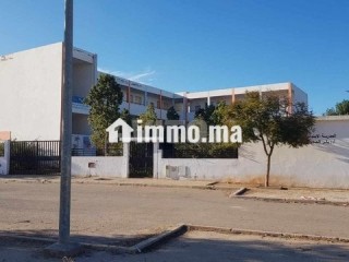 بقعة للاستثمار واجهتين و3 طوابق ومكازات ولاكاف - Terrain à vendre - Casablanca