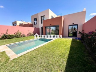 maison-de-haut-standing-a-vendre-a-route-casablanca-3-belles-chambres-terrasse-et-jardin