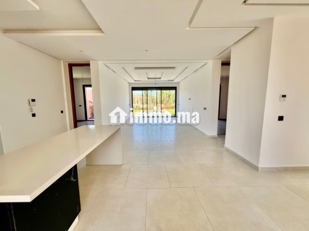 maison-de-haut-standing-a-vendre-a-route-casablanca-3-belles-chambres-terrasse-et-jardin-big-6