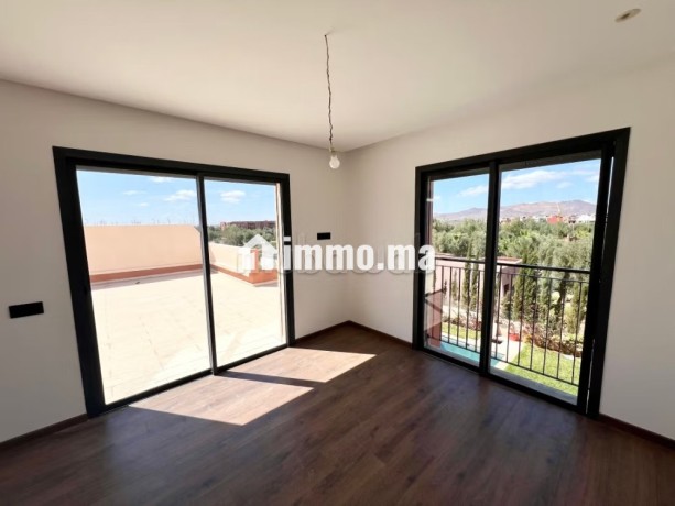 maison-de-haut-standing-a-vendre-a-route-casablanca-3-belles-chambres-terrasse-et-jardin-big-8