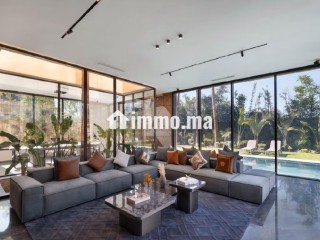 Magnifique villa à vendre à Route de l'Ourika. 6 grandes pièces. Salon traditionnel marocain, résidence sécurisée - Villa à vendre - Marrakech