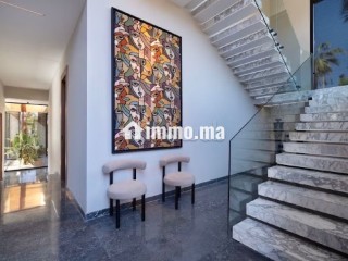 Magnifique villa à vendre à Route de l'Ourika. 6 grandes pièces. Salon traditionnel marocain, résidence sécurisée - Villa à vendre - Marrakech