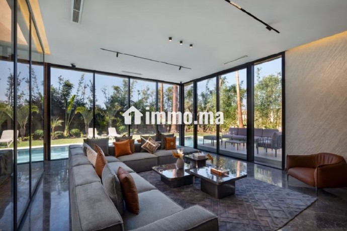 magnifique-villa-a-vendre-a-route-de-lourika-6-grandes-pieces-salon-traditionnel-marocain-residence-securisee-big-12
