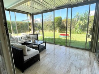 Villa fin de bande résidence fermée - Villa à vendre
