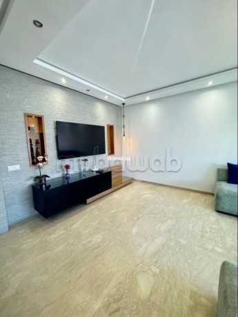 bel-appartement-en-location-a-agdal-3-pieces-bien-meuble-big-14