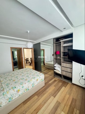 bel-appartement-en-location-a-agdal-3-pieces-bien-meuble-big-1