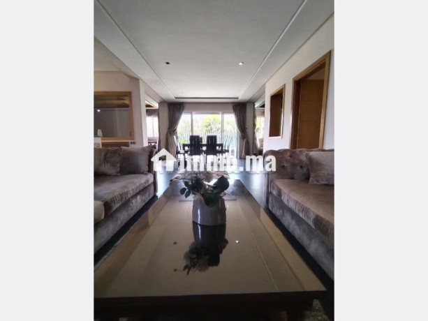 villa-de-luxe-a-vendre-a-plage-rose-maree-surface-de-438-m2-bien-meuble-big-9