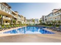 appartement-avec-piscine-small-5