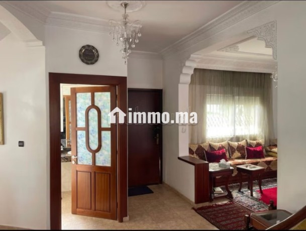 maison-de-luxe-a-louer-a-harhoura-5-pieces-confortables-salon-marocain-traditionnel-big-7
