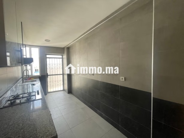 appartement-a-louer-trois-chambres-salon-cuisine-big-4