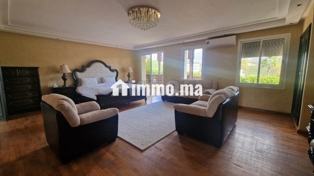 villa-de-luxe-avec-piscine-big-9