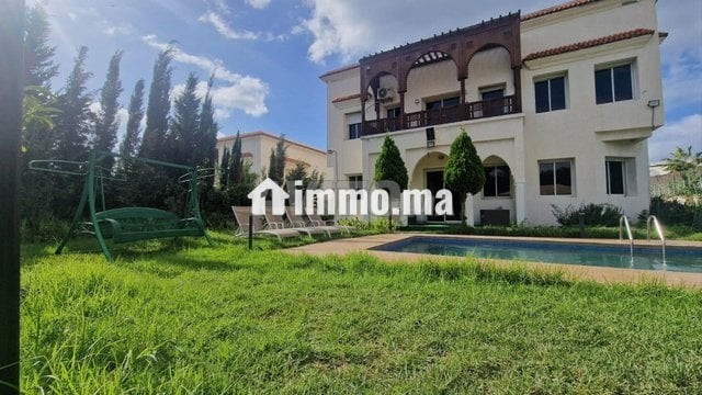 villa-de-luxe-avec-piscine-big-17