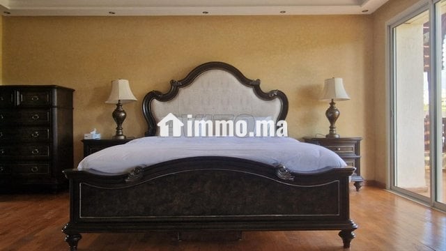 villa-de-luxe-avec-piscine-big-3