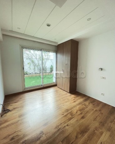 tres-bel-appartement-familial-de-3-chambres-et-terrasse-de-100m2-big-5