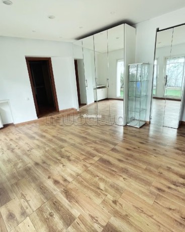 tres-bel-appartement-familial-de-3-chambres-et-terrasse-de-100m2-big-7