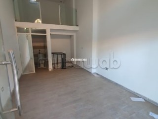 local-pro-86-m2-a-vendre-emplacement-strategique