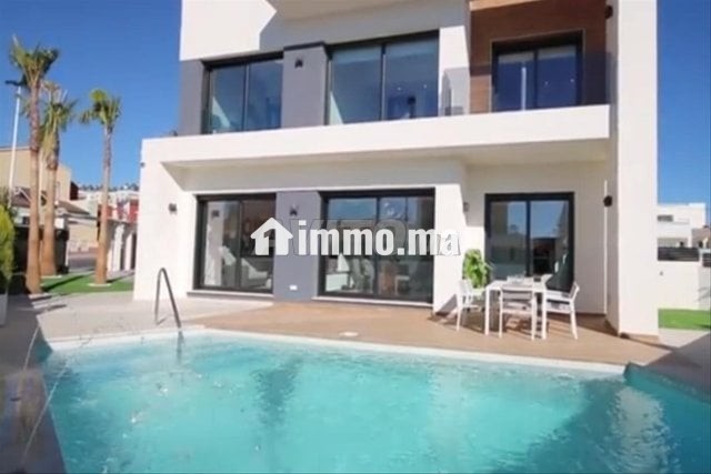 villa-piscine-preve-blage-rifiin-big-0
