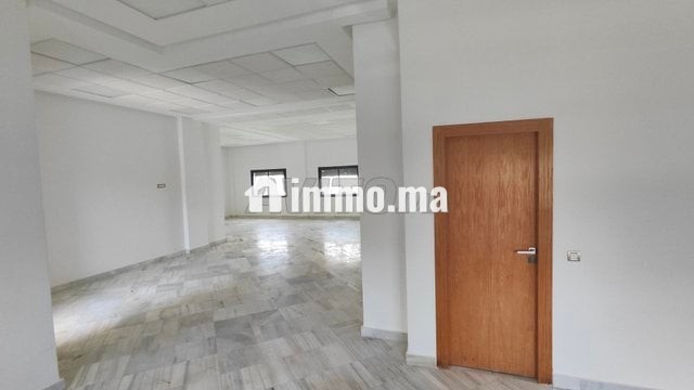 a-vendre-a-louer-equipement-polyvalent-big-1