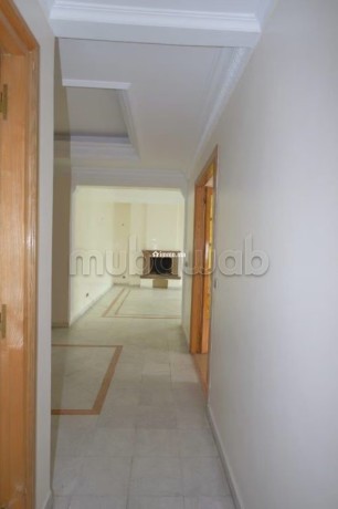 vend-appartement-a-racine-surface-de-140-m2-concierge-big-1