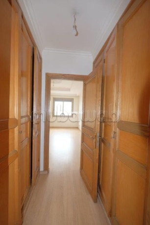 vend-appartement-a-racine-surface-de-140-m2-concierge-big-8