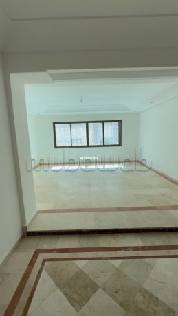 profil-investisseur-magnifique-2-chambres-racine-big-0