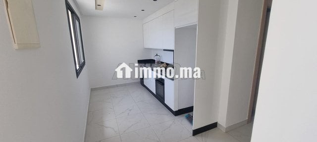 studio-non-meuble-a-louer-big-0