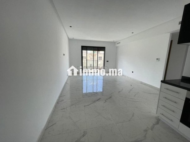 studio-vide-a-louer-quartier-oasis-casablanca-big-0