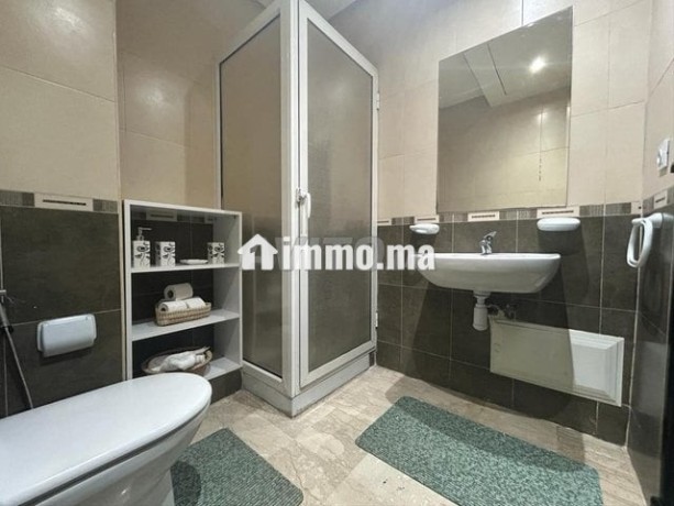 studio-avec-salle-de-sport-big-4