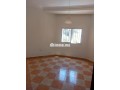 rez-de-chausse-de-triplex-a-louer-small-0
