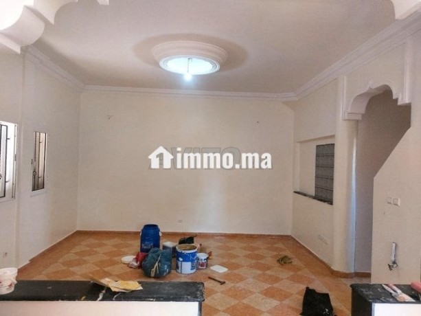 rez-de-chausse-de-triplex-a-louer-big-2