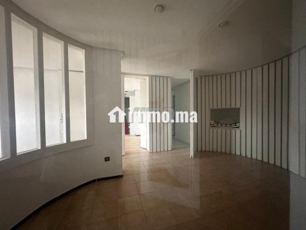 bureau-88-m2-en-location-a-dior-jamae-big-0