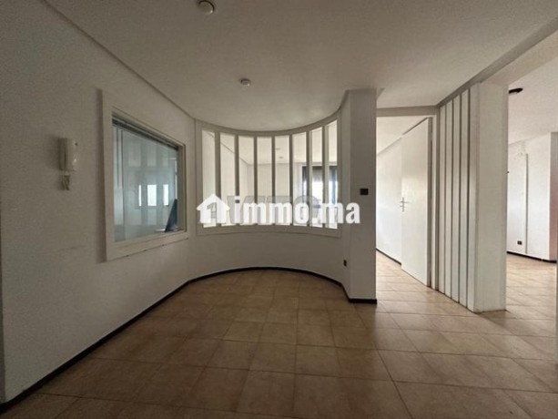 bureau-88-m2-en-location-a-dior-jamae-big-1