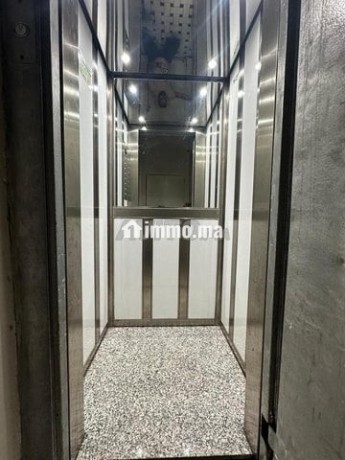 bureau-88-m2-en-location-a-dior-jamae-big-5