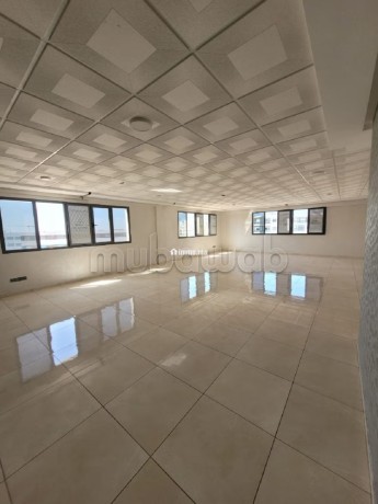 bureau-dangle-de-90m2-en-location-a-agadir-bay-big-4