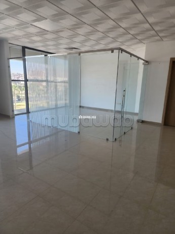 magnifique-plateau-bureau-en-location-big-2
