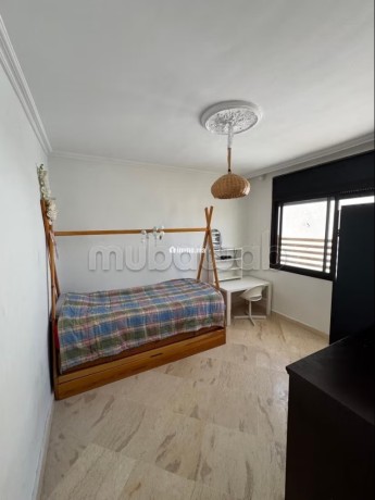 appartement-en-location-a-quartier-administratif-3-pieces-confortables-ascenseur-et-terrasse-big-1