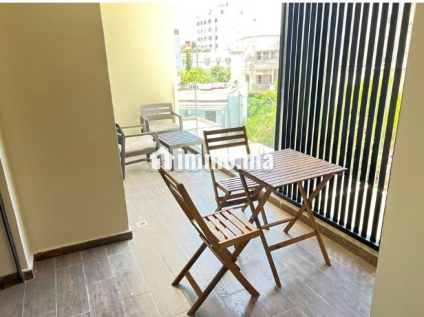 location-saisonniere-a-maarif-1-piece-fenetres-double-vitrage-et-chauffage-central-big-3
