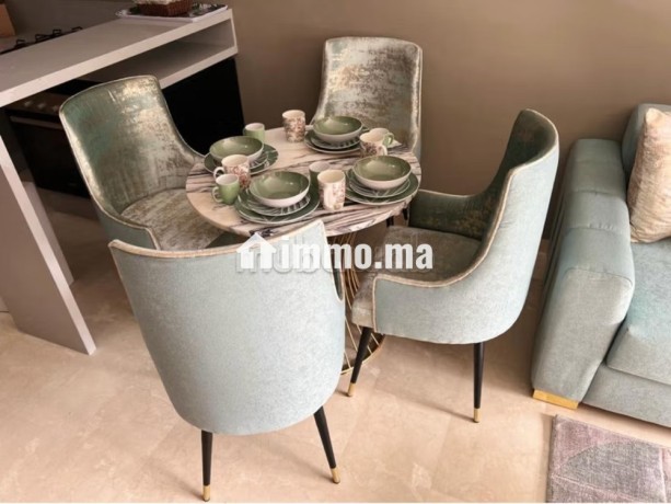 location-saisonniere-a-maarif-1-piece-fenetres-double-vitrage-et-chauffage-central-big-6