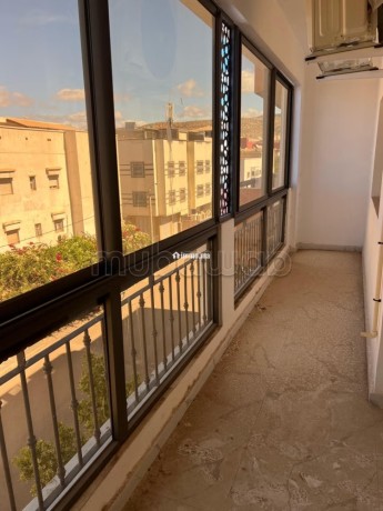 bel-appartement-a-hay-najah-avec-3-balcons-big-1