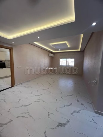 bel-appartement-a-hay-najah-avec-3-balcons-big-2