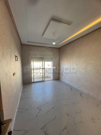 bel-appartement-a-hay-najah-avec-3-balcons-big-6