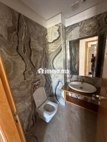 appartement-a-louer-152-m2-a-casablanca-big-2