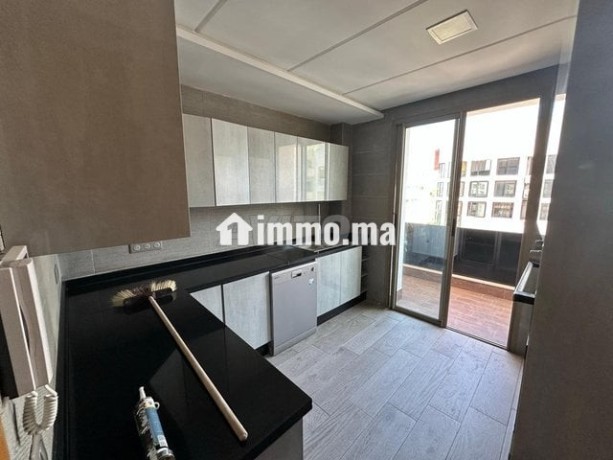appartement-a-louer-152-m2-a-casablanca-big-3