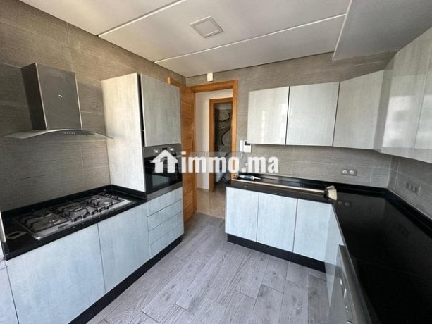 appartement-a-louer-152-m2-a-casablanca-big-6