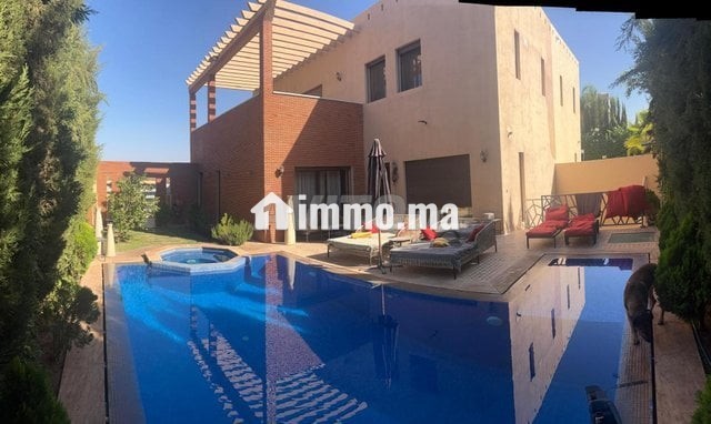 villa-contemporaine-residence-akenza-golf-big-0