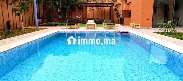 magnifique-villa-piscine-sans-vis-a-vis-big-0
