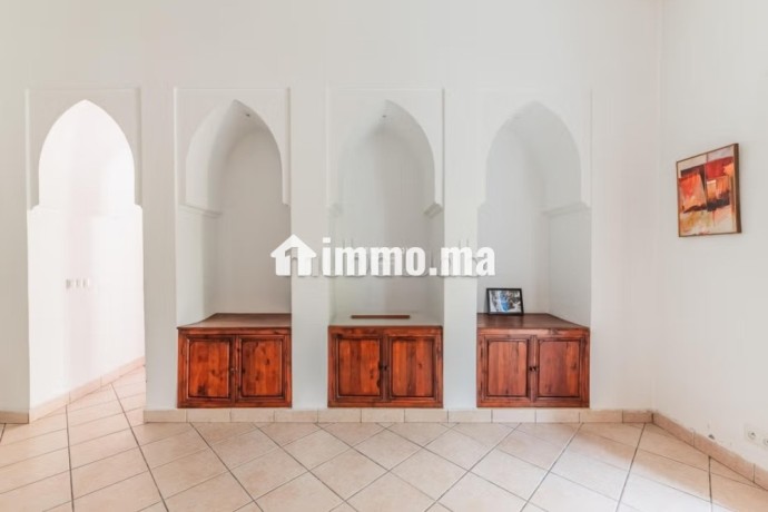 villa-plain-pied-397-m2-a-vendre-big-6
