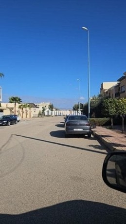 lot-terrain-angle-de-255-m2-en-face-de-mosquee-big-2