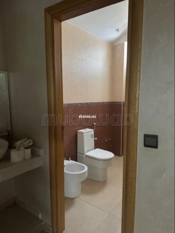 villa-de-coin-quartier-calme-proche-de-toutes-commodites-big-9