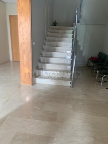 superbe-villa-a-louer-a-ville-verte-4-pieces-confortables-bien-meuble-big-10